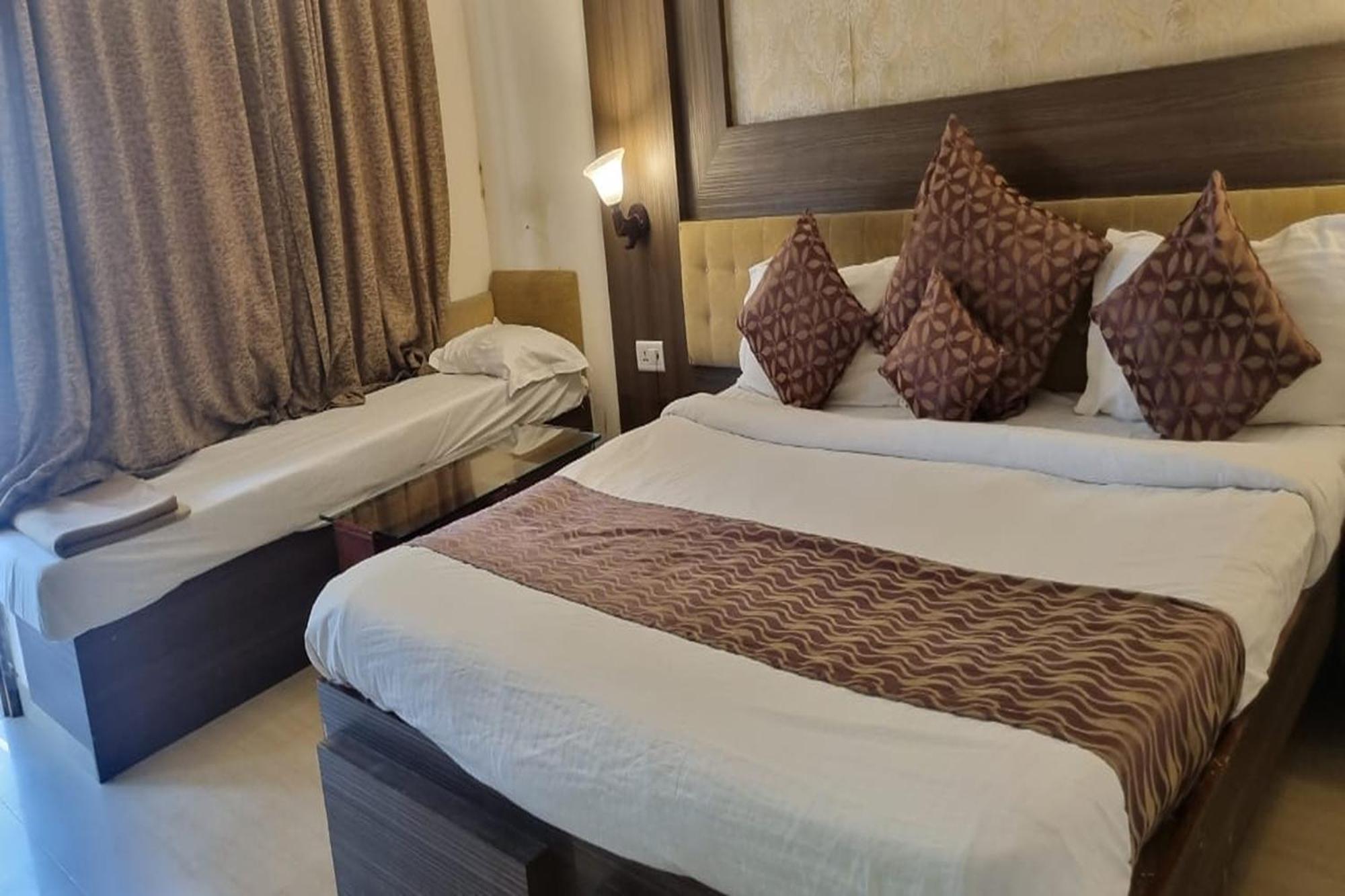 Rupis Resort Near Udaipur Airport Dabok Екстер'єр фото