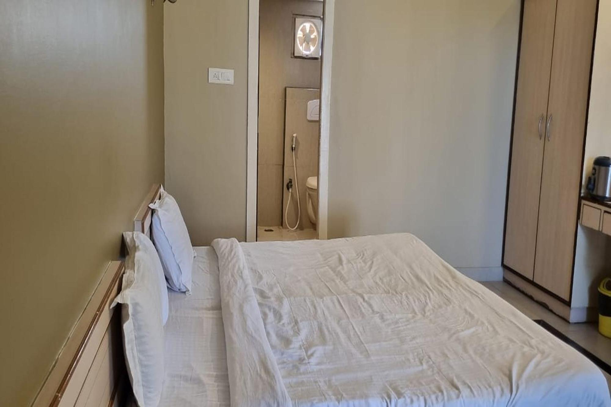 Rupis Resort Near Udaipur Airport Dabok Екстер'єр фото