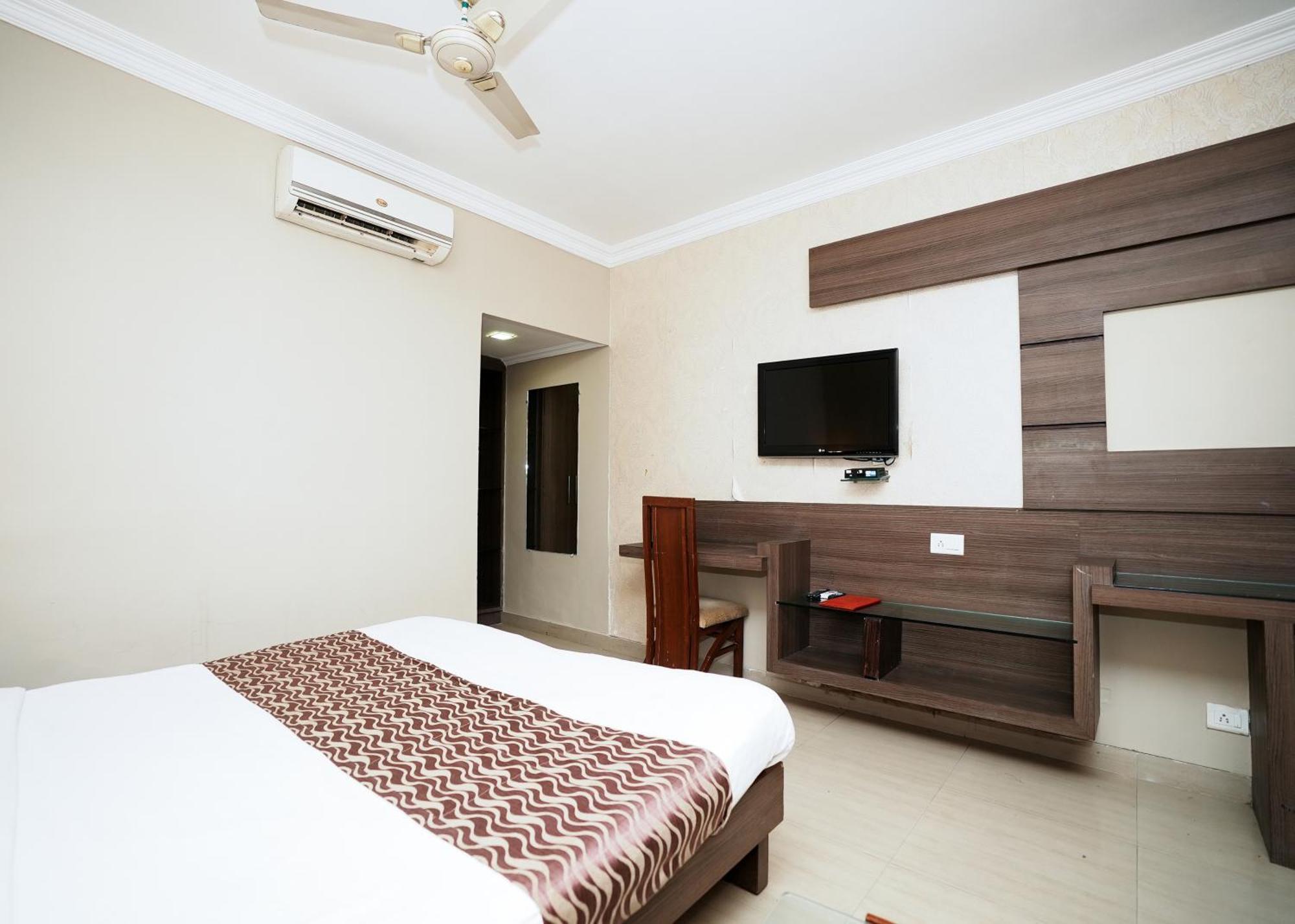 Rupis Resort Near Udaipur Airport Dabok Екстер'єр фото